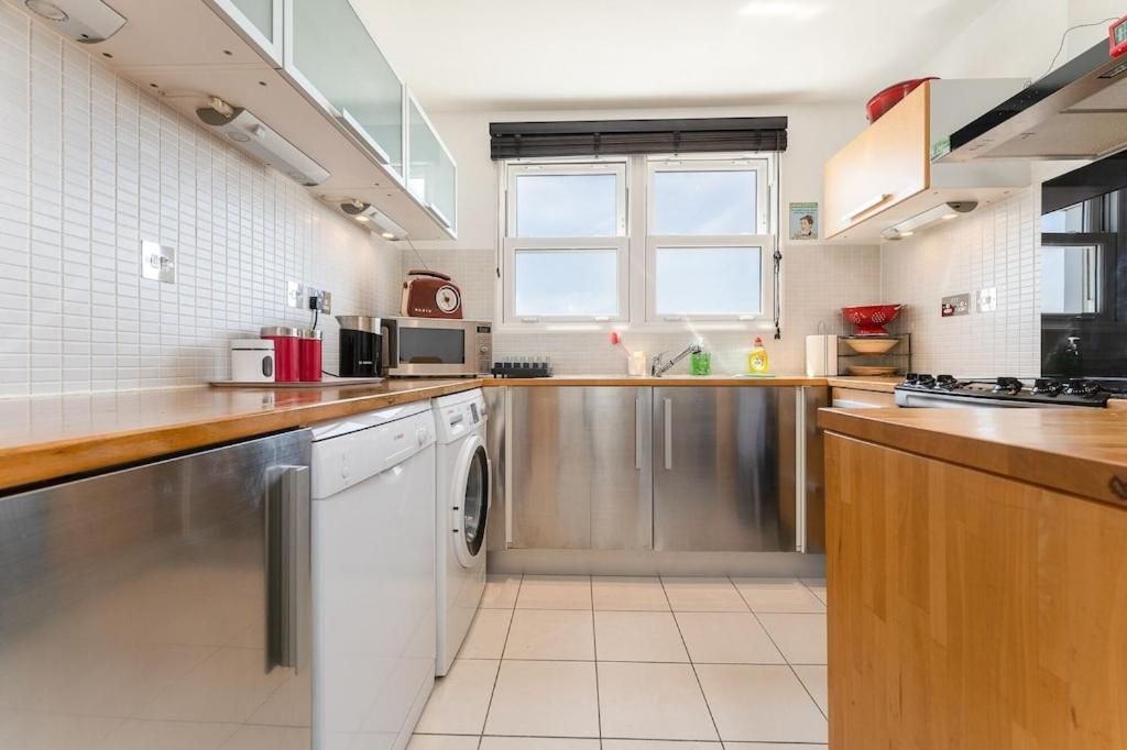 شقة Seabrighton Penthouse With Private Sea View Roof Terraces المظهر الخارجي الصورة