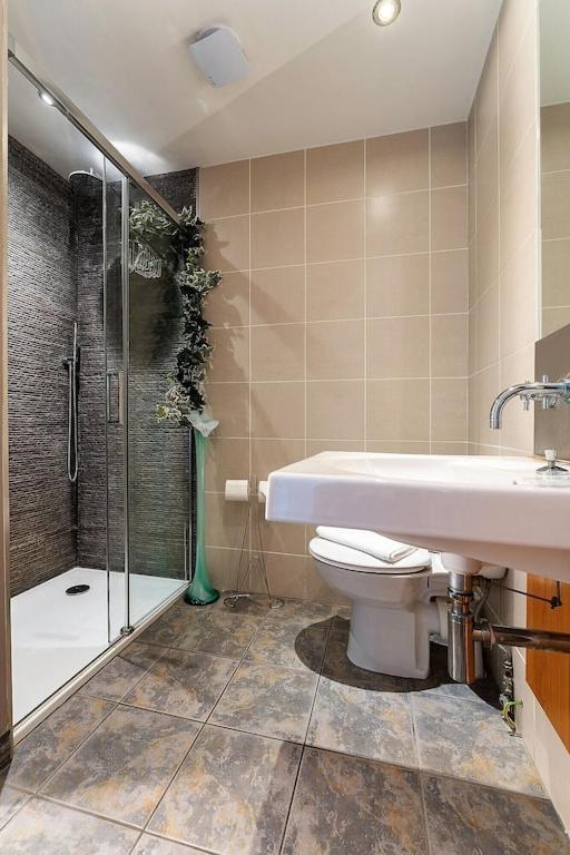 شقة Seabrighton Penthouse With Private Sea View Roof Terraces المظهر الخارجي الصورة